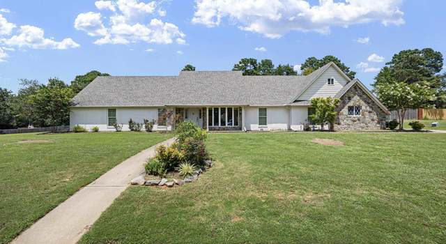 Photo of 2916 Highland Dr, Russellville, AR 72802