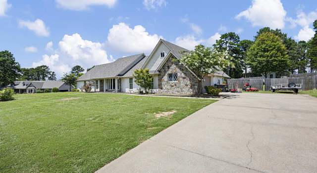 Photo of 2916 Highland Dr, Russellville, AR 72802