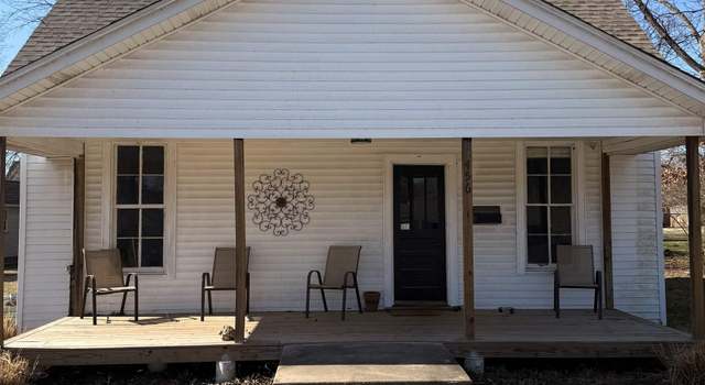 Photo of 456 W Cherry St, Piggott, AR 72454