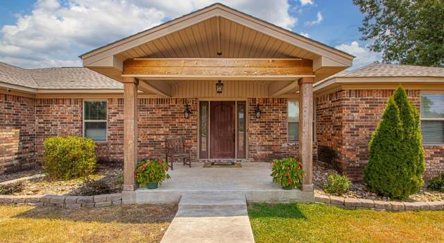 Photo of 5704 Valentine Rd, North Little Rock, AR 72117