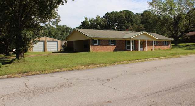 Photo of 1403 Wildwood Dr, Nashville, AR 71852