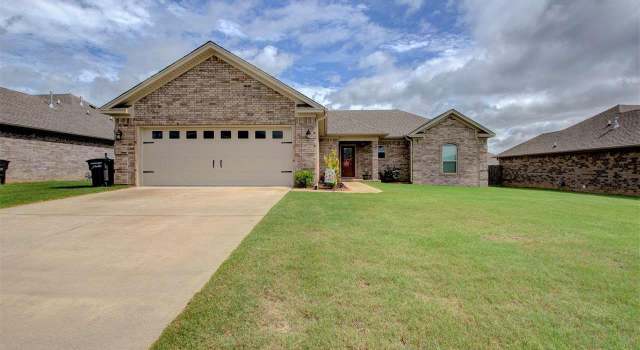 Photo of 1012 Puritan Dr, Jacksonville, AR 72076