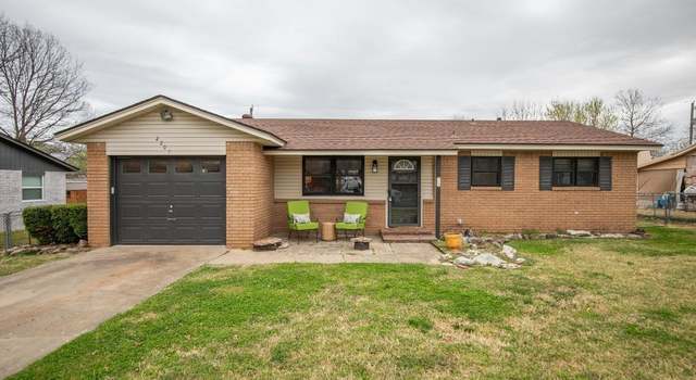 Photo of 2205 Jean St, Springdale, AR 72762