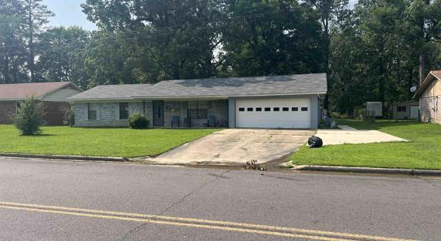 Photo of 205 E Busbee St, Camden, AR 71701
