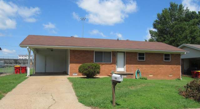 Photo of 107 Adams St, Morrilton, AR 72110