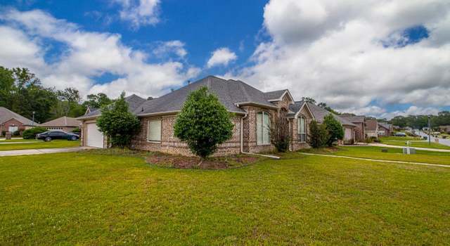 Photo of 46 Crystalwood Dr, Little Rock, AR 72210