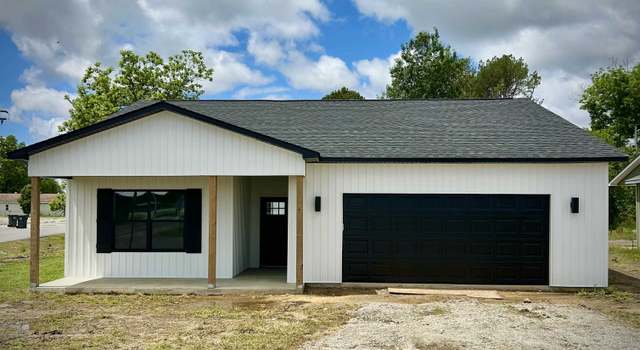 Photo of 140 E Holder St, Walnut Ridge, AR 72476