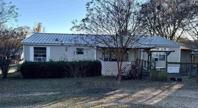 Photo of 601 W 3rd St, Dierks, AR 71833