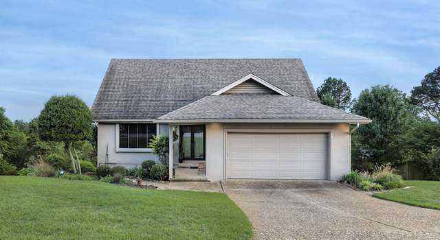 Photo of 11933 Rivercrest Dr, Little Rock, AR 72212