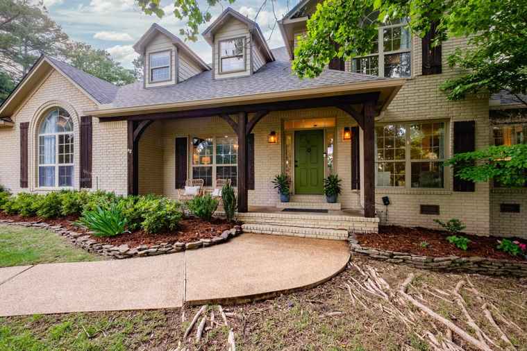 Photo of 4 Iviers Dr Little Rock, AR 72223