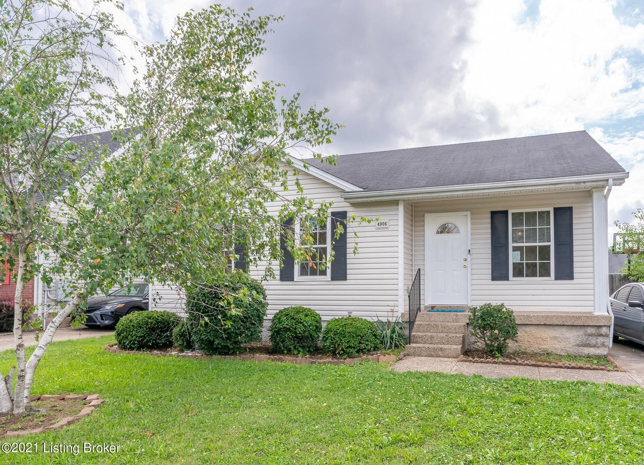 4906 Applegrove Ln, Louisville, KY 40218 | MLS# 1591115 | Redfin