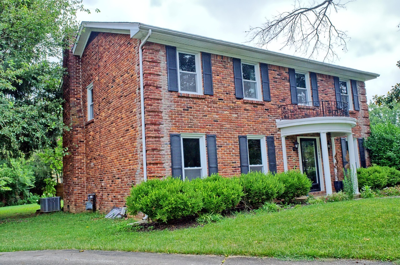 1203 Fox Gap Trce, Louisville, KY 40223 | MLS# 1539157 | Redfin