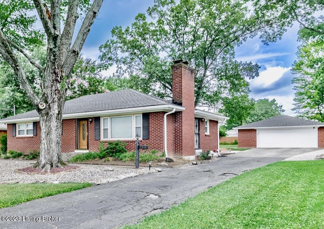 9111 Waltlee Rd, Louisville, KY 40291