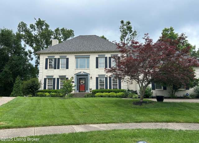 Property at 800 Deercross Ct, Louisville, KY 40245, 4 beds, 3.5 baths
