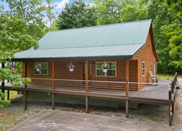 Property at 143 Ironwood Dr, Bee Spring, KY 42207, 3 beds, 2 baths