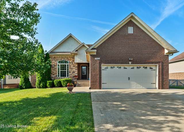 Property at 1632 Overlook Cir, Shelbyville, KY 40065, 4 beds, 3 baths