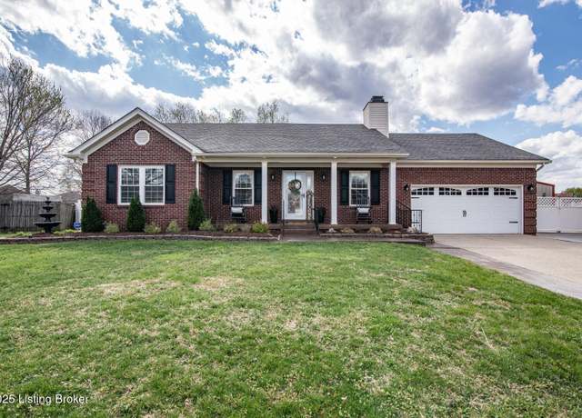 Property at 5614 Vevia Pl, Louisville, KY 40272, 3 beds, 3 baths