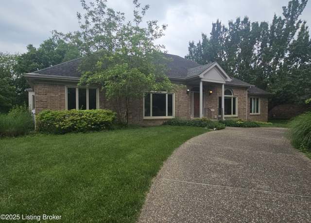 Property at 7802 Albrecht Cir, Louisville, KY 40241, 3 beds, 2.5 baths