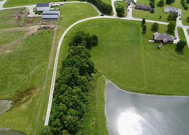 Property at 4-5 Dominican View Dr, Springfield, KY 40069