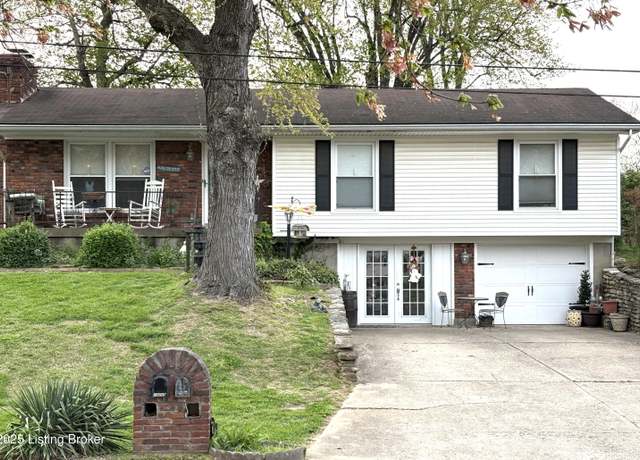 Property at 10210 Eve Dr, Louisville, KY 40272, 3 beds, 3 baths