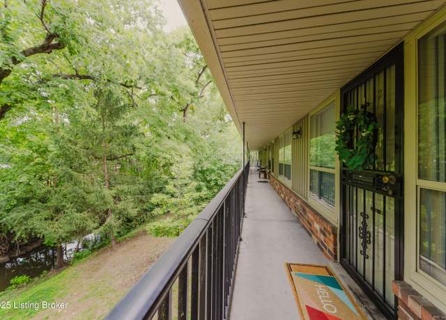 Property at 3501 Paragon Ct Unit 32, Louisville, KY 40218, 2 beds, 1 bath