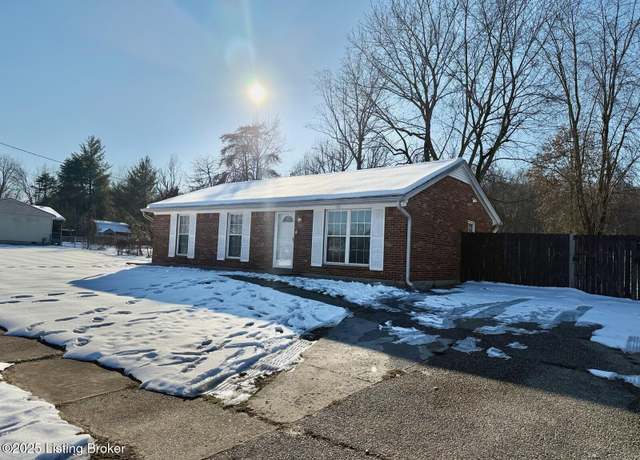 Property at 9700 Turnpike View Dr, Louisville, KY 40229, 3 beds, 2 baths