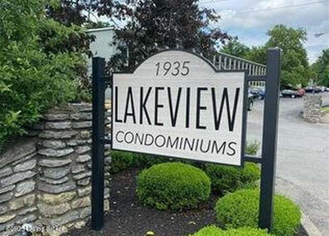 Property at 1935 Gardiner Ln Unit E79, Louisville, KY 40205, 2 beds, 1 bath