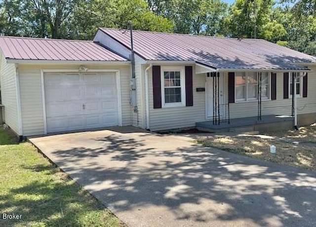 Property at 115 Cubbage St, Leitchfield, KY 42754, 3 beds, 1 bath