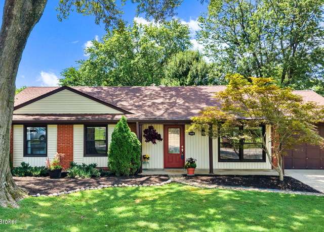 Property at 1904 Meadowgate Ln, Louisville, KY 40223, 3 beds, 1.5 baths