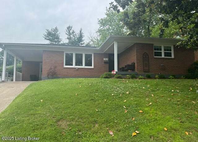 Property at 7515 Merlyn Cir, Louisville, KY 40214, 3 beds, 2.5 baths