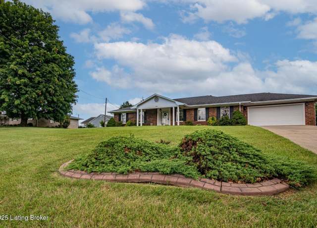 Property at 500 W Crocus Dr, Radcliff, KY 40160, 3 beds, 3 baths
