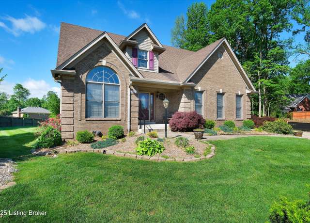 Property at 7728 Cottage Cove Way, Louisville, KY 40214, 3 beds, 2.5 baths