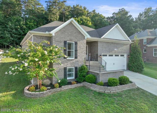 Property at 629 Chieftain Dr, Fairdale, KY 40118, 4 beds, 3 baths