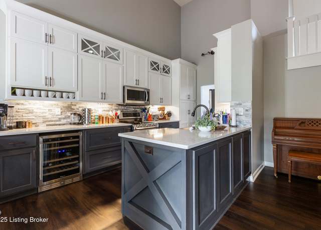 Property at 3506 Coventry Tee Ct, Louisville, KY 40241, 4 beds, 2.5 baths