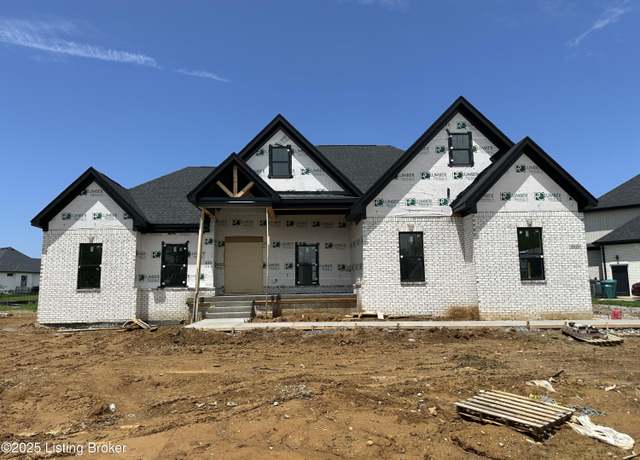 Property at 13424 Riggs Lake Ln, Louisville, KY 40299, 3 beds, 2.5 baths