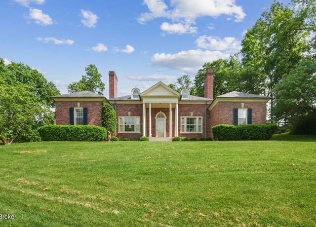 Property at 1802 Park Boundary Rd, Louisville, KY 40205, 4 beds, 3.5 baths