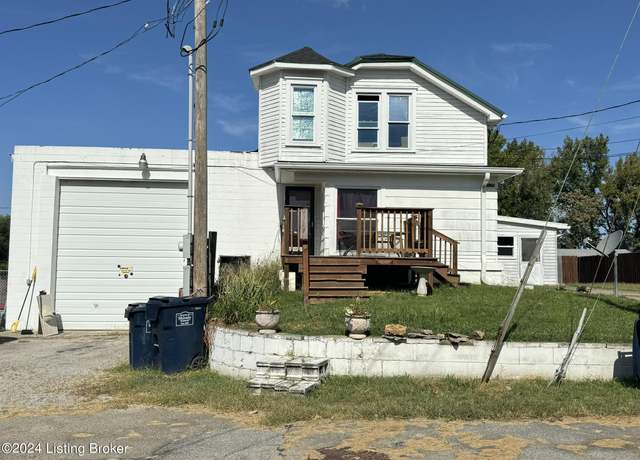 Property at 1814 Gillette Ave, Louisville, KY 40216, 2 beds, 3 baths