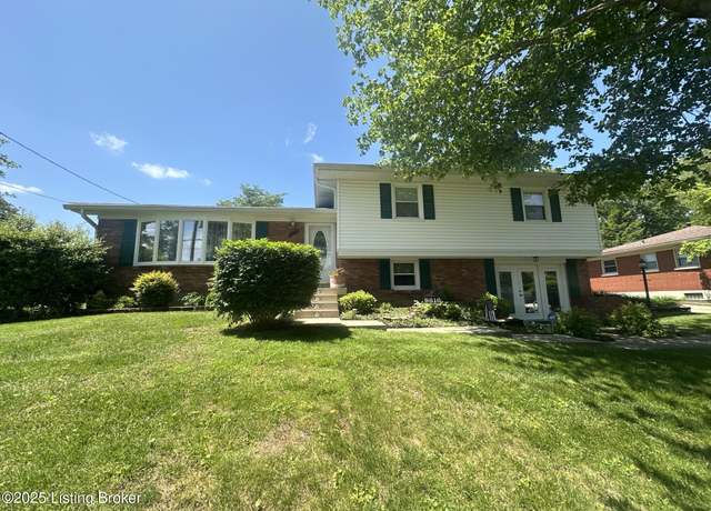 Property at 9816 Lakewood Dr, Louisville, KY 40272, 3 beds, 2.5 baths