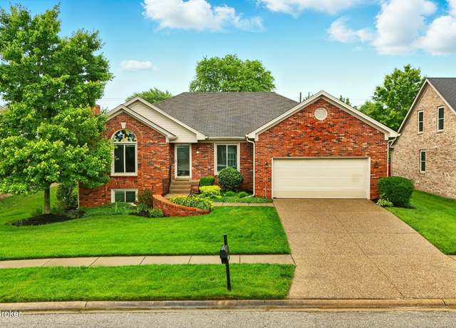 Property at 5121 Oaklawn Park Dr, Louisville, KY 40299, 3 beds, 3 baths