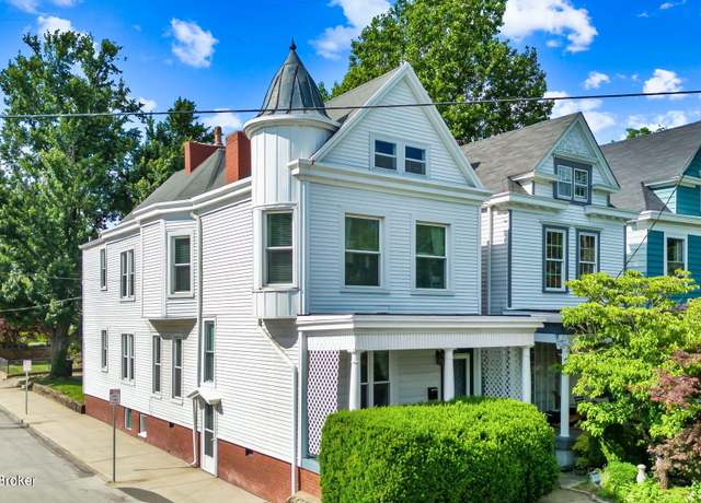 Property at 1301 Highland Ave, Louisville, KY 40204, 2 beds, 2 baths