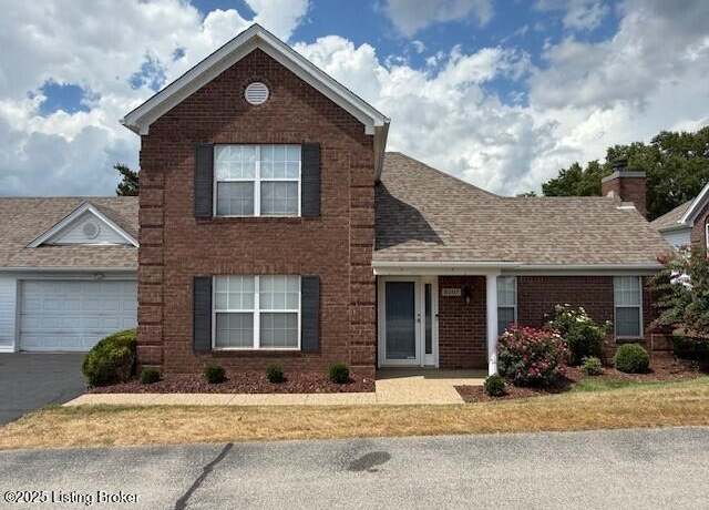 Property at 8207 Eagle Creek Dr, Louisville, KY 40242, 3 beds, 3 baths