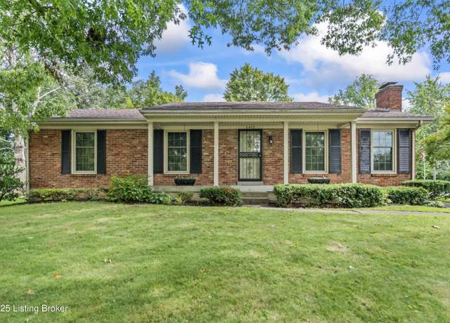 Property at 2432 Merriwood Dr, Louisville, KY 40299, 3 beds, 2 baths