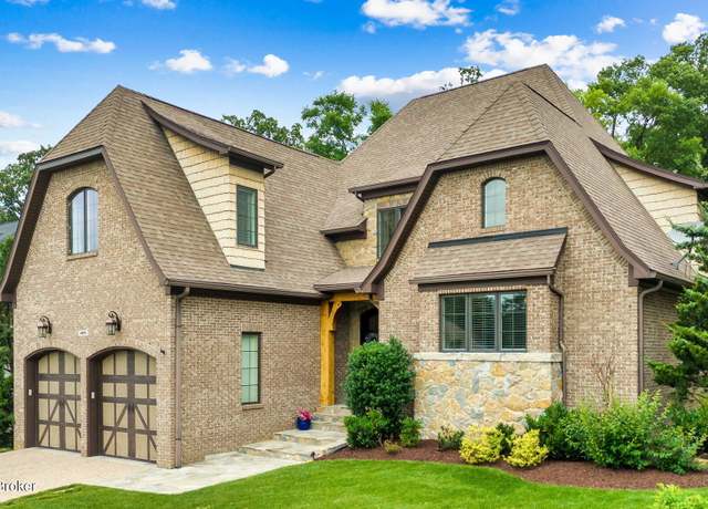 Property at 4225 Pleasant Glen Dr, Louisville, KY 40299, 4 beds, 4.5 baths