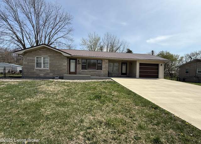 Property at 284 N Logsdon Pkwy, Radcliff, KY 40160, 3 beds, 2 baths