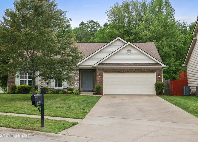 Property at 11327 Arbor Wood Dr, Louisville, KY 40299, 3 beds, 2 baths