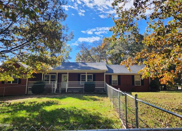 Property at 25 Cavalry Dr, Vine Grove, KY 40175, 4 beds, 3 baths