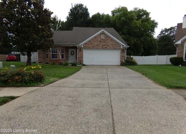 Property at 3900 Meadow Ridge Pl, Louisville, KY 40218, 3 beds, 2.5 baths