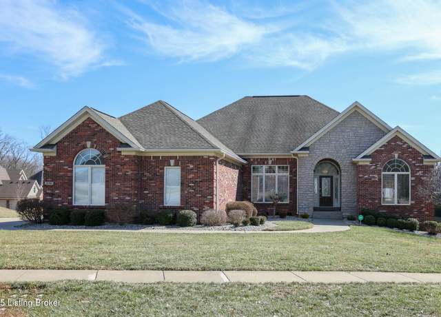 Property at 516 Locust Creek Blvd, Louisville, KY 40245, 4 beds, 3.5 baths