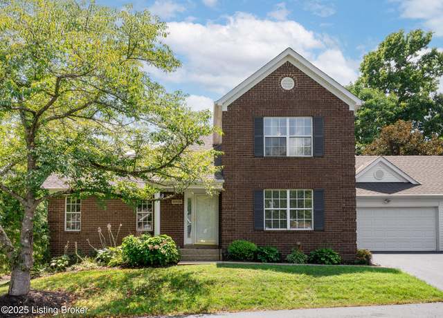 Property at 10826 Glenway Pl, Louisville, KY 40291, 3 beds, 3 baths