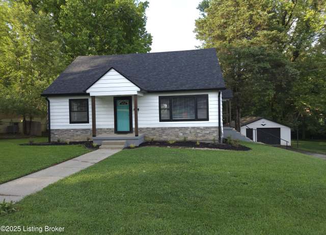 Property at 111 Brooks St, Elizabethtown, KY 42701, 5 beds, 3 baths